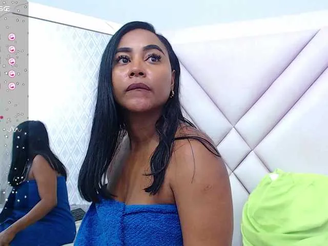 Live sex webcam photo for colombiamommy #278057551