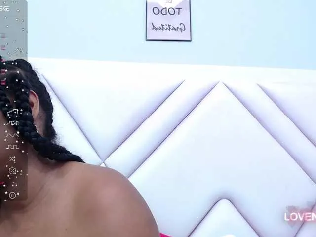 Live sex webcam photo for colombiamommy #284347694