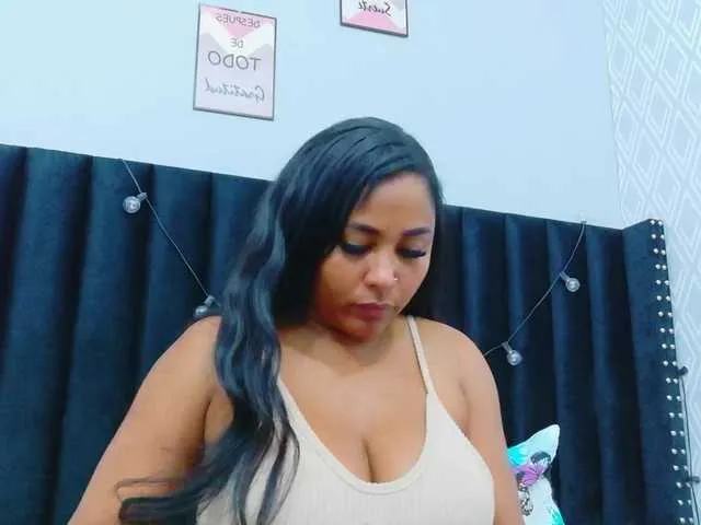 Live sex webcam photo for colombiamommy #291846944