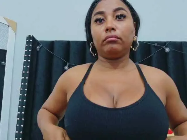 Live sex webcam photo for colombiamommy #291989151