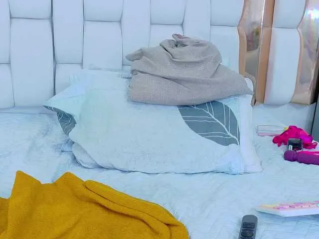 Live sex webcam photo for colombiamommy #292056543