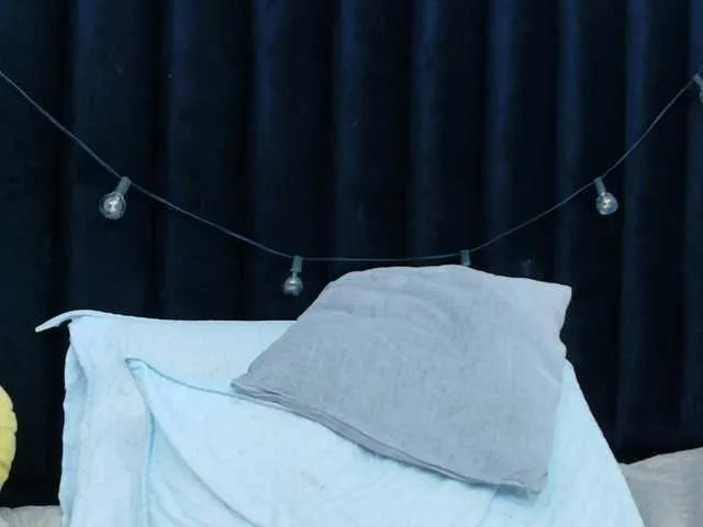 Live sex webcam photo for colombiamommy #292279418