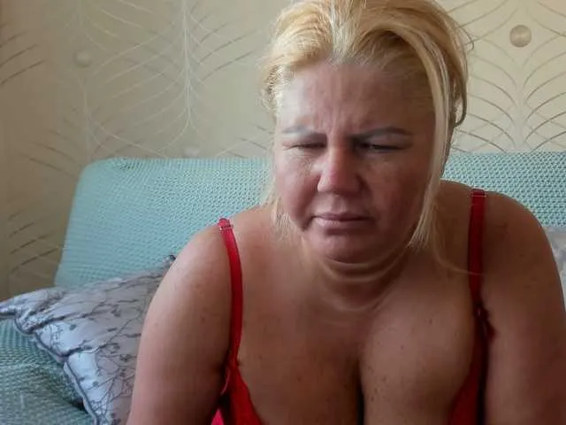Live sex webcam photo for come2mom #272306370