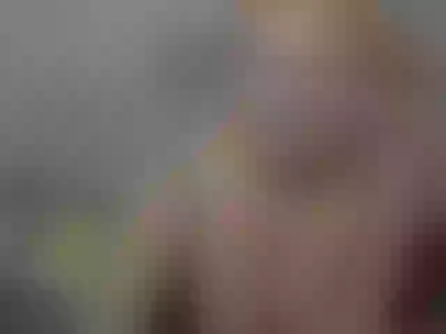 Live sex webcam photo for come2mom #272480173