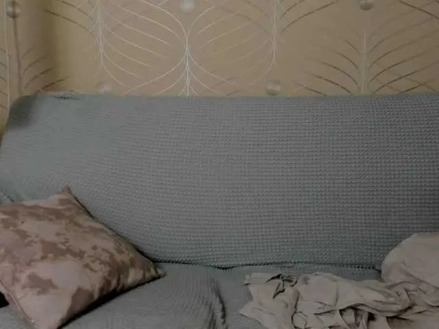Live sex webcam photo for come2mom #274023068