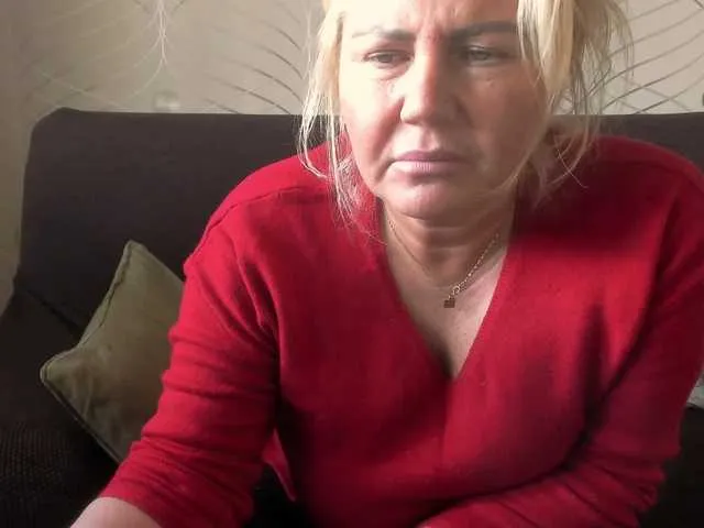 Live sex webcam photo for come2mom #276675147