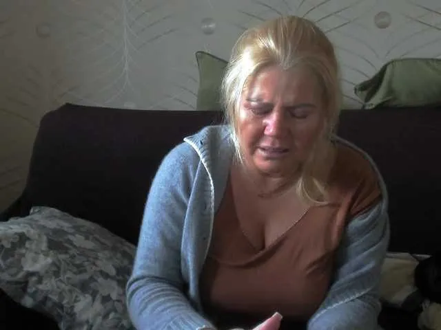 Live sex webcam photo for come2mom #276782172