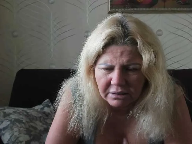 Live sex webcam photo for come2mom #277172079