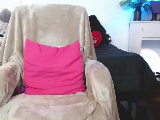 Live sex webcam photo for concubine2 #278189571