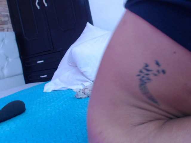 Live sex webcam photo for conysexy08 #276455443