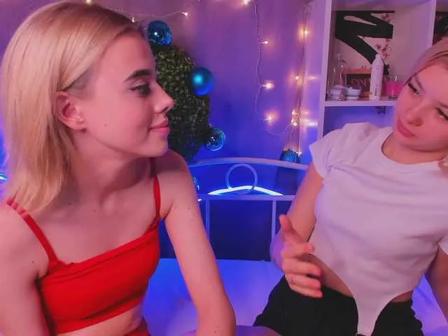 Live sex webcam photo for coolfire77 #271880620