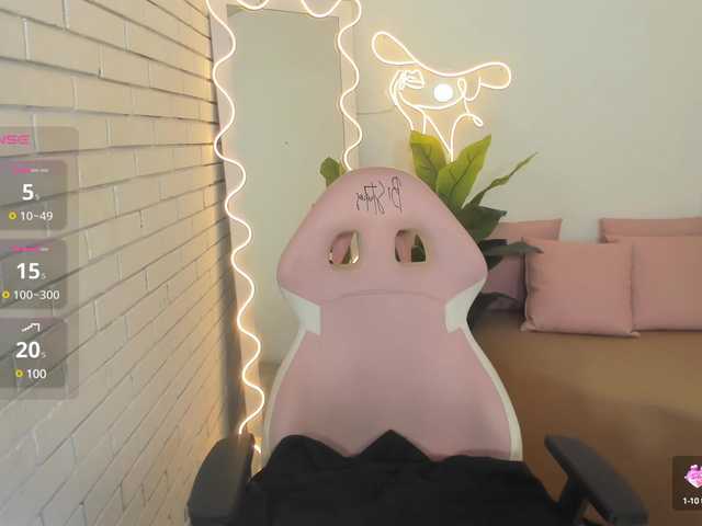 Live sex webcam photo for cora-tay #290311769