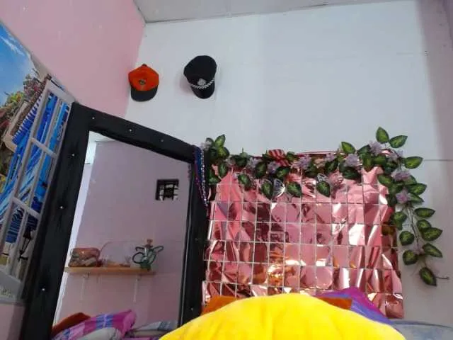 Live sex webcam photo for coraline07 #272001362