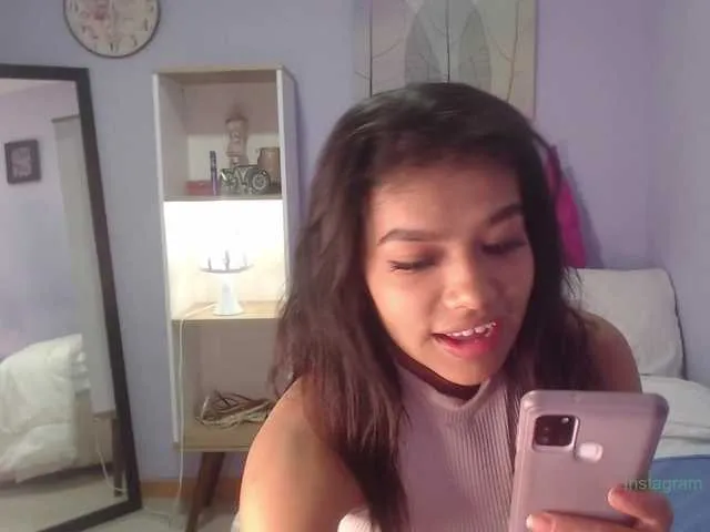 Live sex webcam photo for corallcoral #274058177