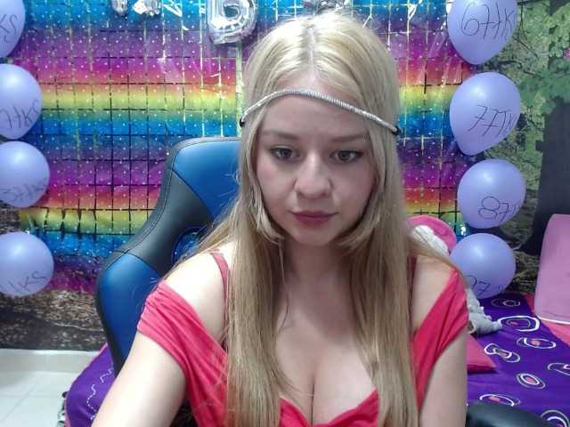 Live sex webcam photo for coralnaomi #271728370