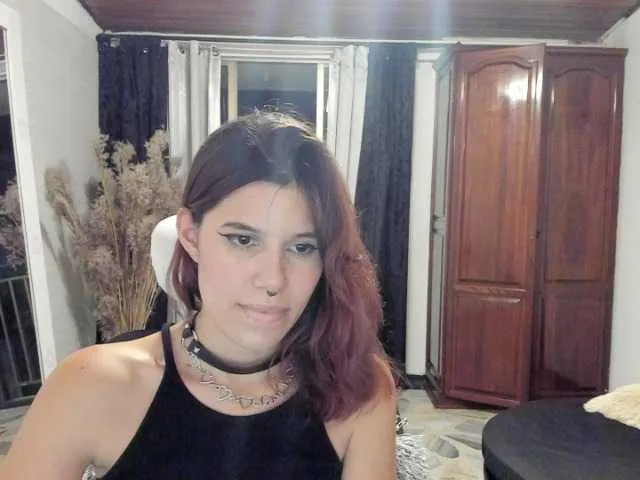 Live sex webcam photo for coriem #277355586