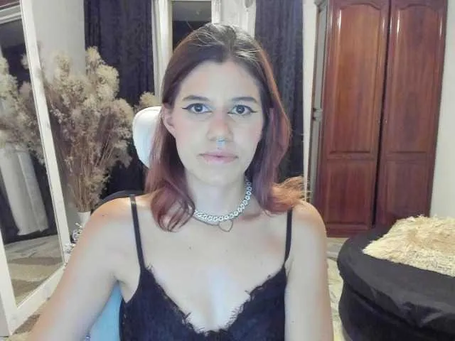 Live sex webcam photo for coriem #277472269