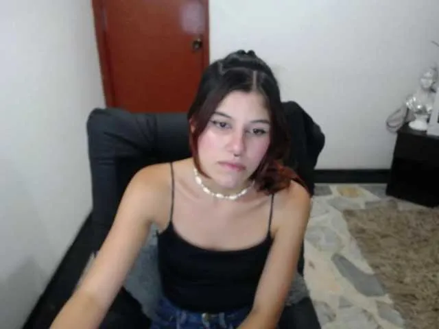 Live sex webcam photo for coriem #277554865