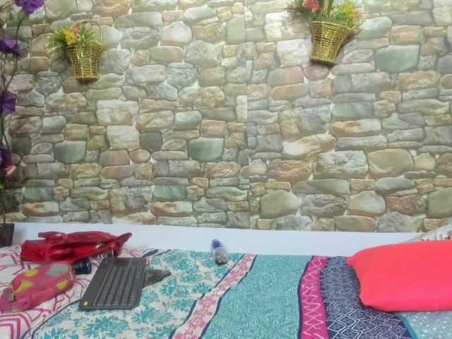 Live sex webcam photo for coumariod #275585388