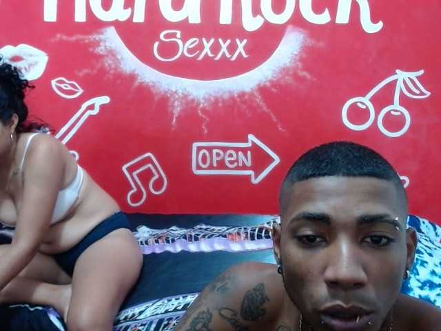 Live sex webcam photo for couplecc961 #272167581