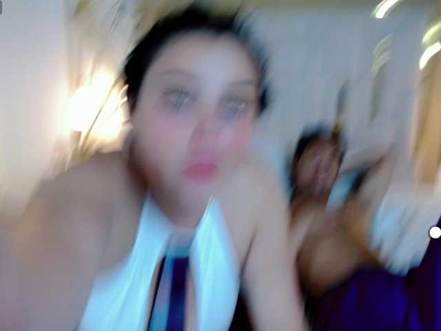 Live sex webcam photo for couplehoneyfx #277879954