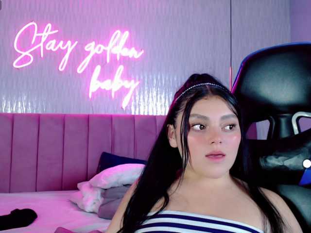 Live sex webcam photo for couplehoneyfx #277930226