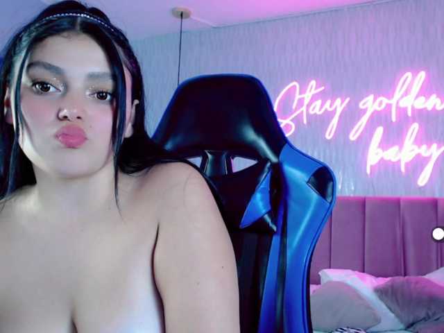 Live sex webcam photo for couplehoneyfx #278152634