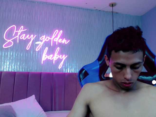 Live sex webcam photo for couplehoneyfx #278256538