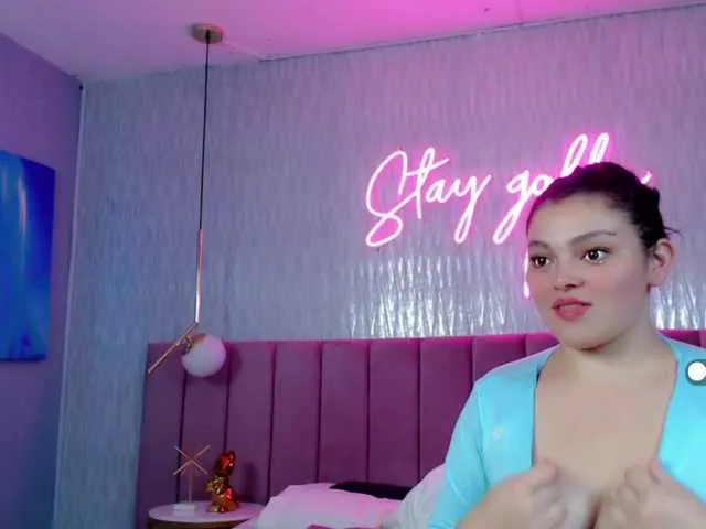 Live sex webcam photo for couplehoneyfx #286549912