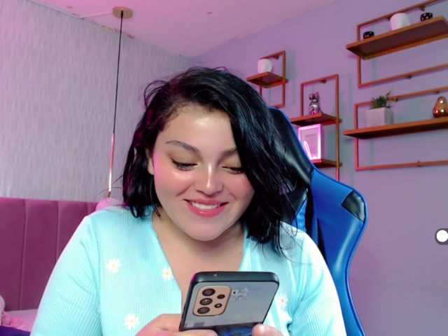 Live sex webcam photo for couplehoneyfx #288088672