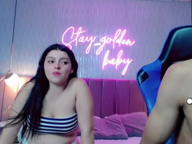 Live sex webcam photo for couplehoneyfx #289043555