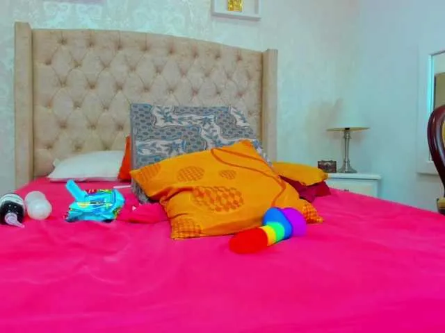 Live sex webcam photo for couplehorny1 #274361563