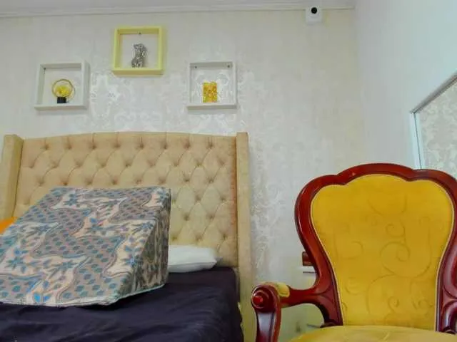 Live sex webcam photo for couplehorny1 #274389081