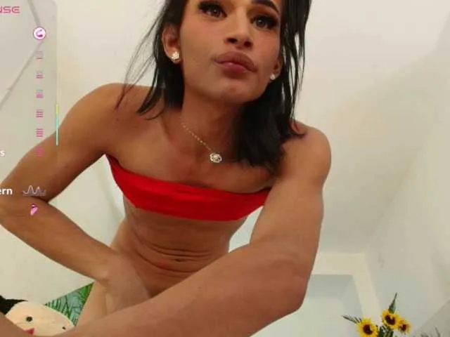 Live sex webcam photo for couplehornytrans #291101643