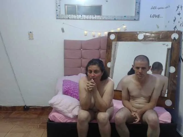 Live sex webcam photo for couplehot7 #272429990