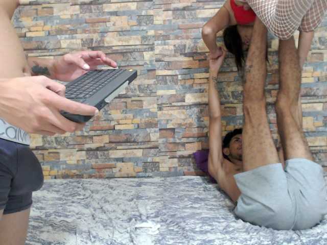 Live sex webcam photo for couplemariod #276575702