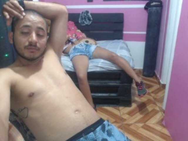 Live sex webcam photo for coupleopenmin #272167896