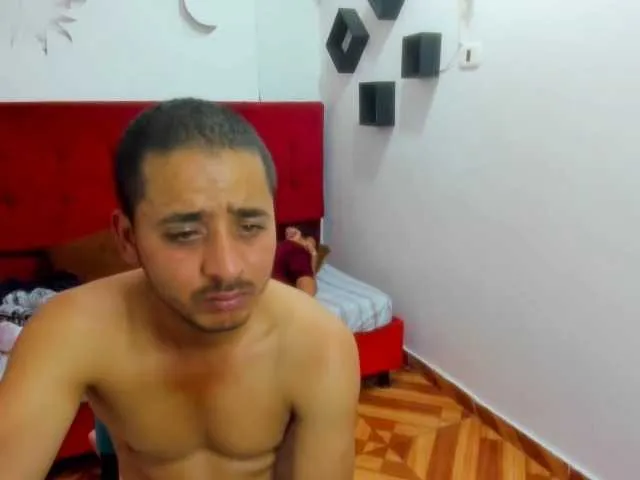 Live sex webcam photo for coupleopenmin #272274346