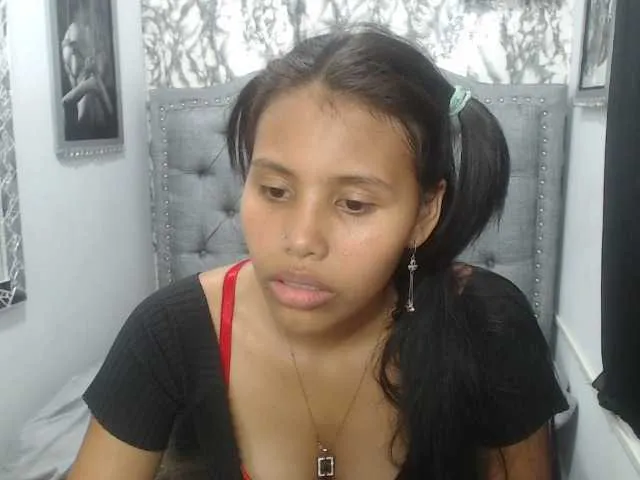 Live sex webcam photo for coupleopenmin #272549277