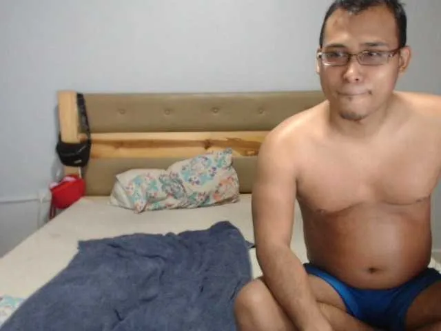 Live sex webcam photo for couplesexxx28 #271768272