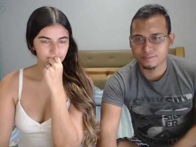 Live sex webcam photo for couplesexxx28 #274048783