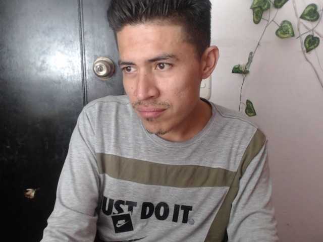 Live sex webcam photo for couplex-777 #272625349