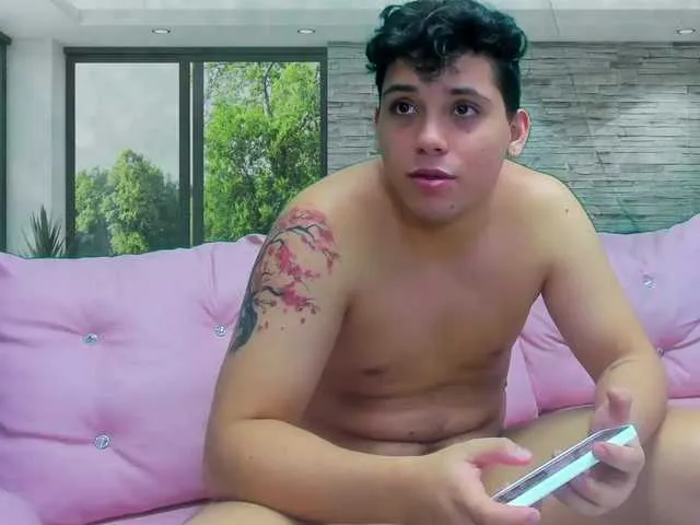 Live sex webcam photo for crazyfor-sex #273874245