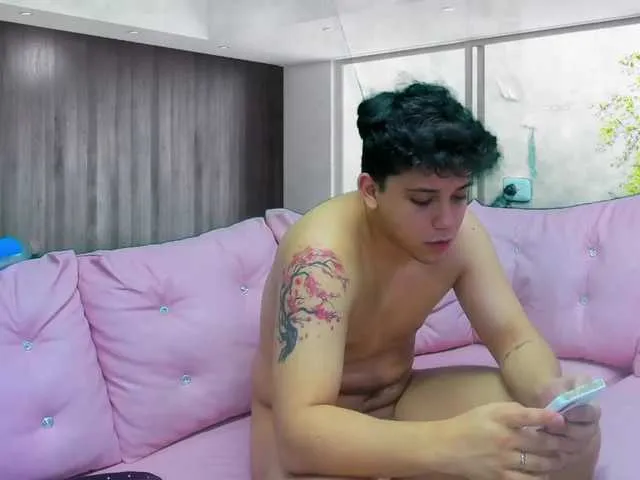 Live sex webcam photo for crazyfor-sex #273938005