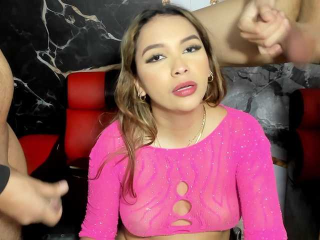 Live sex webcam photo for crazyfor-sex #290490122