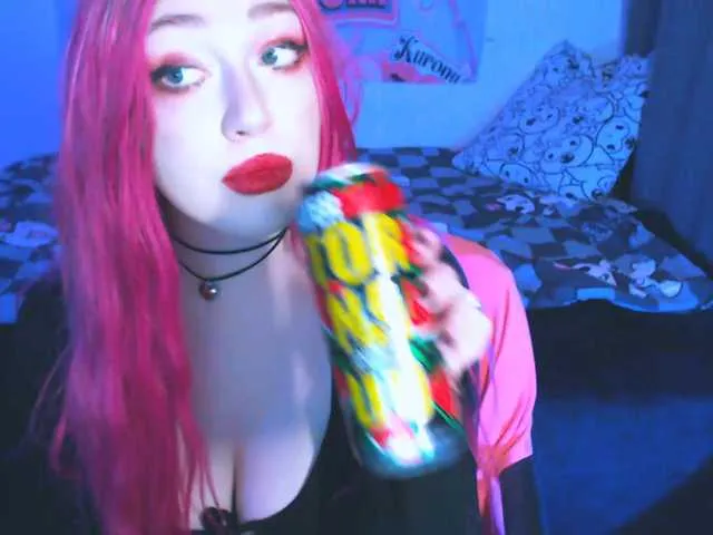 Live sex webcam photo for cringebaba #290299242