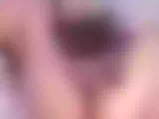 Live sex webcam photo for cris-petite #272763625