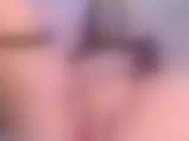 Live sex webcam photo for cris-petite #272826191