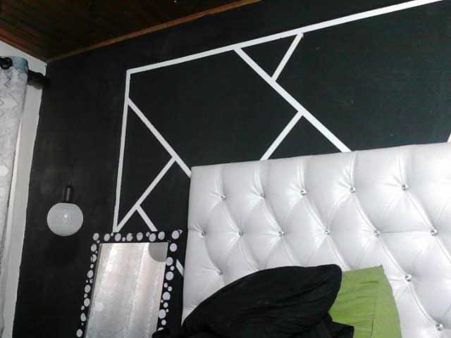 Live sex webcam photo for crislingery- #278063829