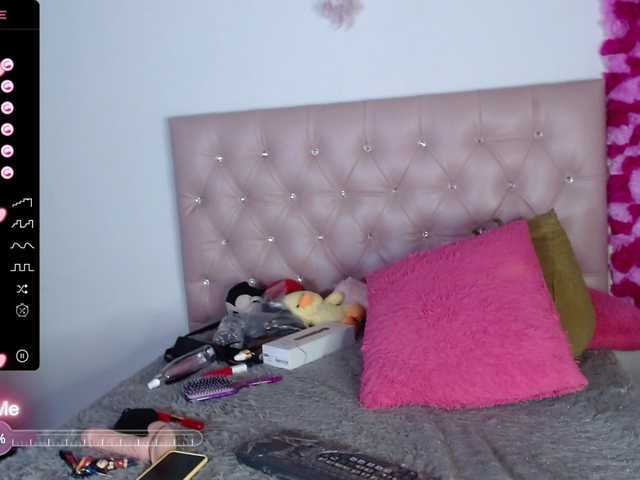 Live sex webcam photo for crislingery #276235170